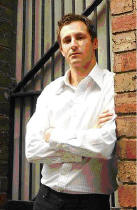 De voorlichter van Peter Garrett tijdens de verkiezingscampagne 2007.